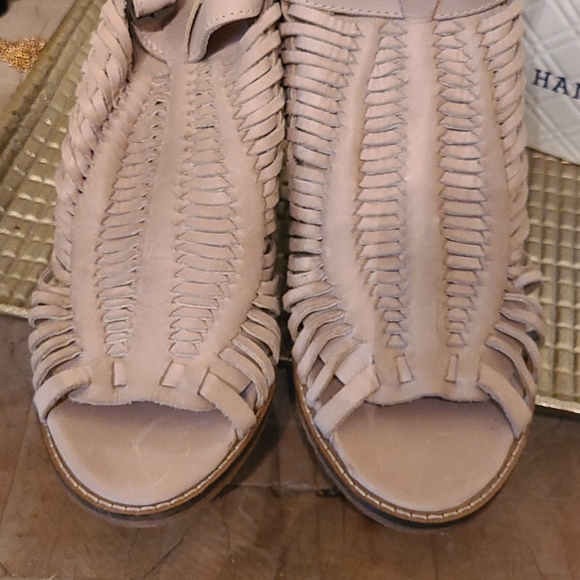 Naughty Monkey woven Leather Heeled Shoes - Picture 6 of 7